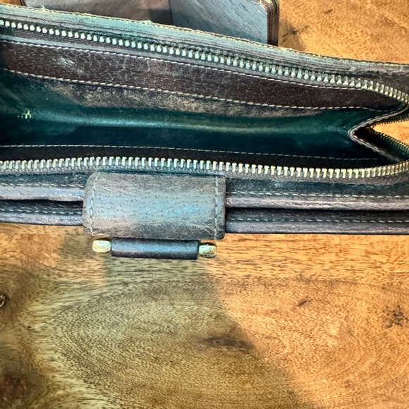 Authentic Gucci Abbey long wallet - Picture 7 of 7